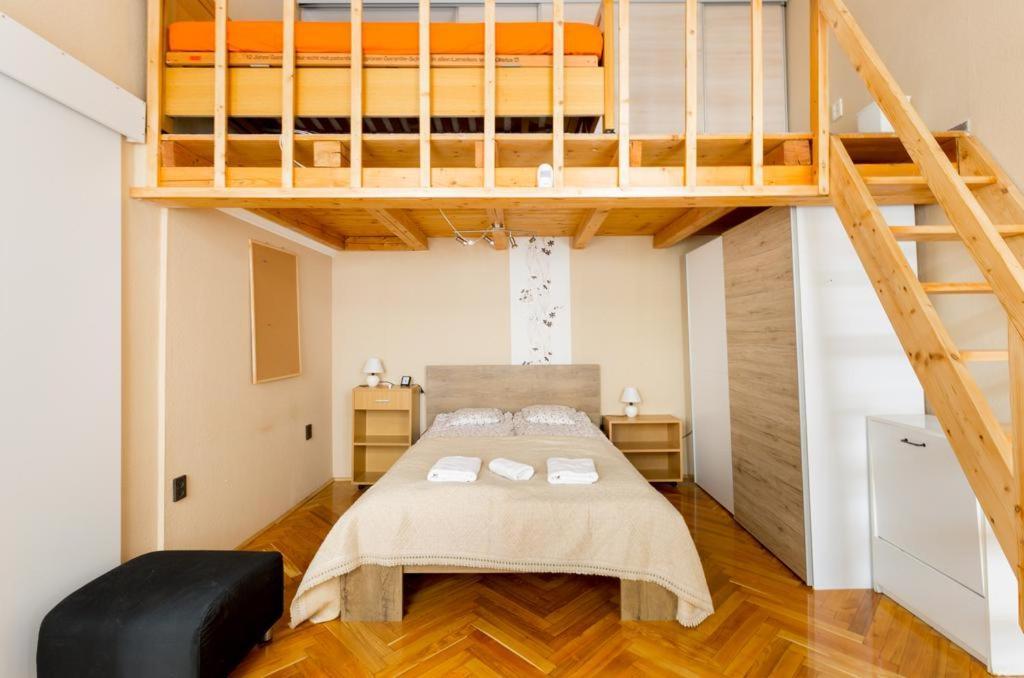 Szentkiralyi 5 - Double Basic In The City Center - Self-Check-In Budapest Luaran gambar