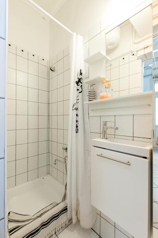Szentkiralyi 5 - Double Basic In The City Center - Self-Check-In Budapest Luaran gambar